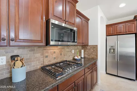 Kitchen - 3151 E Turnberry Dr, Gilbert, AZ 85298 photo 4 of 5