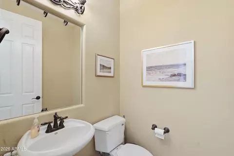 Bath - 3151 E Turnberry Dr, Gilbert, AZ 85298 photo 3 of 11
