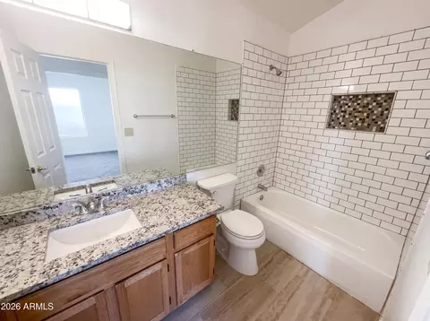 Bath - 1143 E Harbor View Dr, Gilbert, AZ 85234 photo 4 of 4