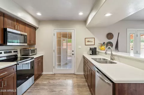 Kitchen - 3332 E Medlock Dr, Phoenix, AZ 85018 photo 1 of 3