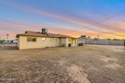 Exterior - 3612 W Colter St, Phoenix, AZ 85019 photo 5 of 7