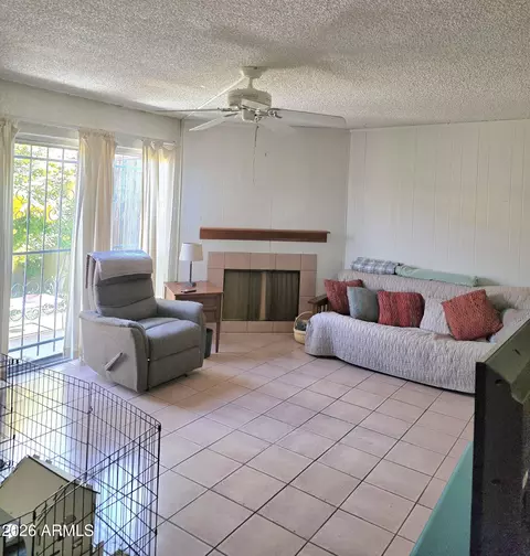 Living - 934 E Montebello Ave, Phoenix, AZ 85014 photo 1 of 1
