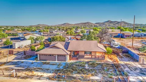View/Area - 35645 N 7th St, Phoenix, AZ 85086 photo 6 of 7