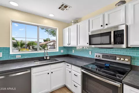 Kitchen - 3565 E Woodside Way, Gilbert, AZ 85297 photo 2 of 2
