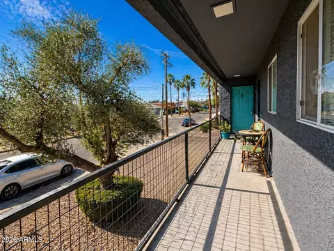 Exterior - 2919 N 38th St, Phoenix, AZ 85018 photo 2 of 4