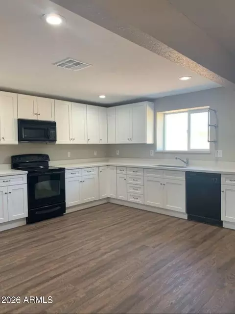 Kitchen - 1656 E Indianola Ave, Phoenix, AZ 85016 photo 1 of 1