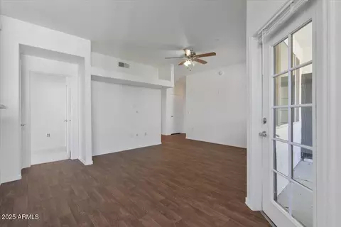 Living - 3302 N 7th St #319, Phoenix, AZ 85014 photo 4 of 4