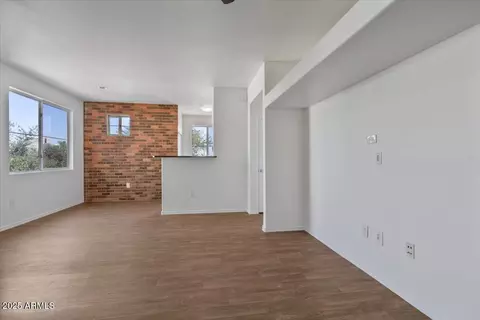 Living - 3302 N 7th St #319, Phoenix, AZ 85014 photo 3 of 4