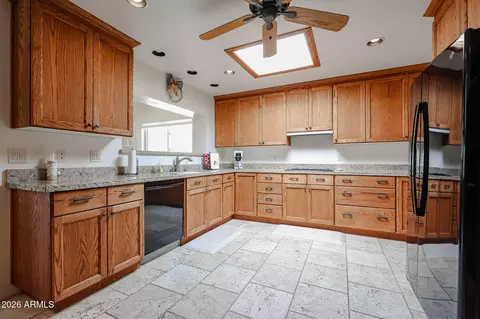 Kitchen - 4201 E Pearce Rd, Phoenix, AZ 85044 photo 1 of 5