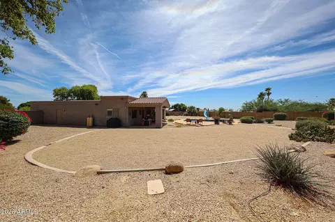 Exterior - 4201 E Pearce Rd, Phoenix, AZ 85044 photo 4 of 13