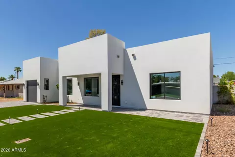 Exterior - 3014 E Avalon Dr, Phoenix, AZ 85016 photo 4 of 5