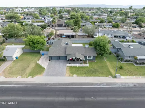 View/Area - 3025 E Campbell Ave, Phoenix, AZ 85016 photo 2 of 2