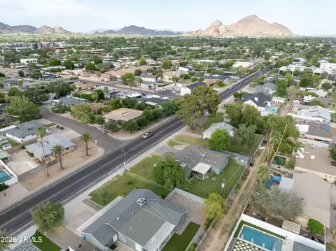 View/Area - 3025 E Campbell Ave, Phoenix, AZ 85016 photo 1 of 2