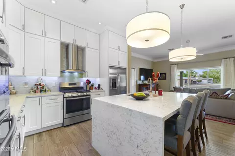 Kitchen - 3025 E Campbell Ave, Phoenix, AZ 85016 photo 3 of 5