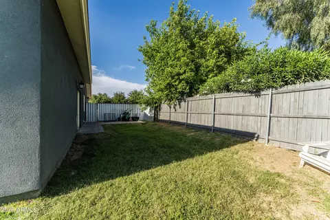 Exterior - 3025 E Campbell Ave, Phoenix, AZ 85016 photo 6 of 8