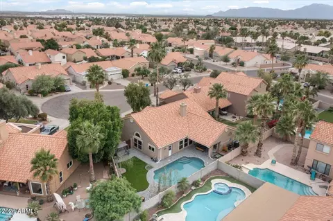 View/Area - 3910 E Hiddenview Dr, Phoenix, AZ 85048 photo 4 of 7