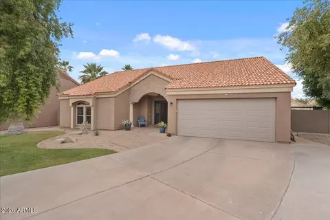 Exterior - 3910 E Hiddenview Dr, Phoenix, AZ 85048 photo 5 of 17