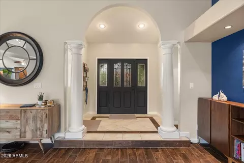 Entry Way - 3910 E Hiddenview Dr, Phoenix, AZ 85048 photo 1 of 2