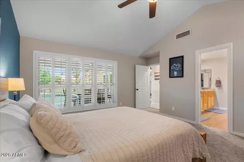 Bedroom - 3910 E Hiddenview Dr, Phoenix, AZ 85048 photo 2 of 4