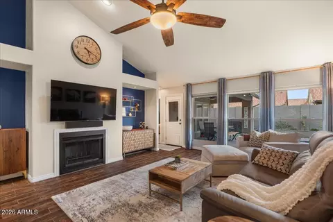 Living - 3910 E Hiddenview Dr, Phoenix, AZ 85048 photo 1 of 1