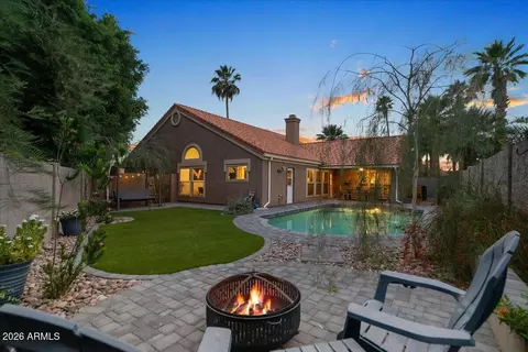 3910 E Hiddenview Dr, Phoenix, AZ 85048