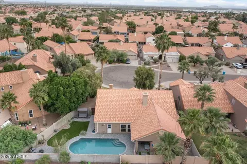 View/Area - 3910 E Hiddenview Dr, Phoenix, AZ 85048 photo 3 of 7