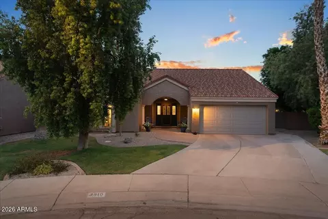 Exterior - 3910 E Hiddenview Dr, Phoenix, AZ 85048 photo 2 of 17