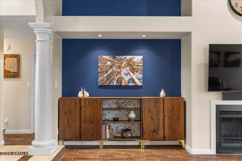 Entry Way - 3910 E Hiddenview Dr, Phoenix, AZ 85048 photo 2 of 2