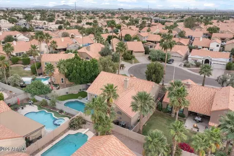 View/Area - 3910 E Hiddenview Dr, Phoenix, AZ 85048 photo 5 of 7