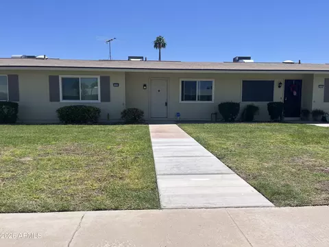 11129 W Emerald Dr, Sun City, AZ 85351
