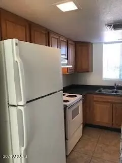Kitchen - 2383 S Apache Dr, Apache Junction, AZ 85120 photo 3 of 3