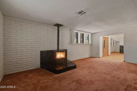 Living - 902 S Pineview St S, Payson, AZ 85541 photo 3 of 4