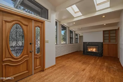 Living - 902 S Pineview St S, Payson, AZ 85541 photo 4 of 4