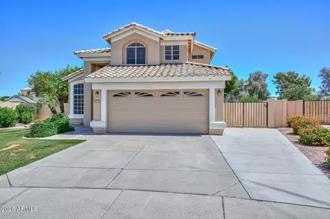 7110 W Via De Luna Dr, Glendale, AZ 85310