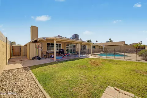 Exterior - 1822 E Auburn Dr, Tempe, AZ 85283 photo 5 of 10