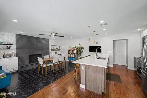Dining - 1822 E Auburn Dr, Tempe, AZ 85283 photo 3 of 3