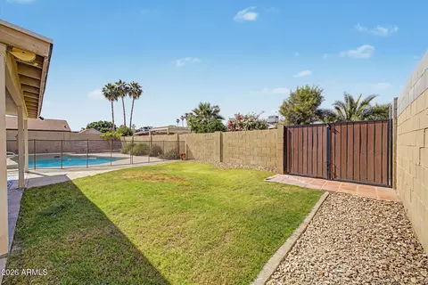 Exterior - 1822 E Auburn Dr, Tempe, AZ 85283 photo 4 of 10