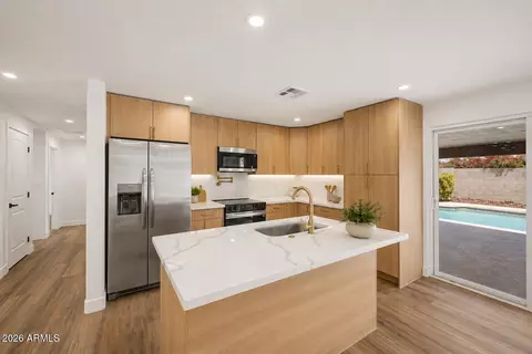 3908 E Capitan Dreyfus Ave, Phoenix, AZ 85032 photo 10