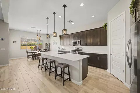 9721 S 38th Ln, Laveen, AZ 85339