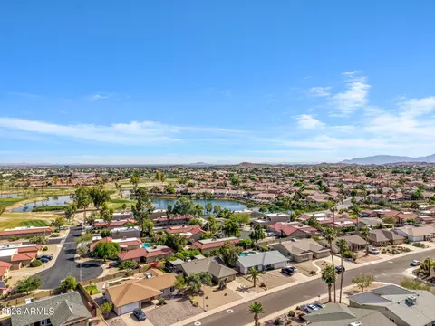 View/Area - 4211 E Ahwatukee Dr, Phoenix, AZ 85044 photo 3 of 8