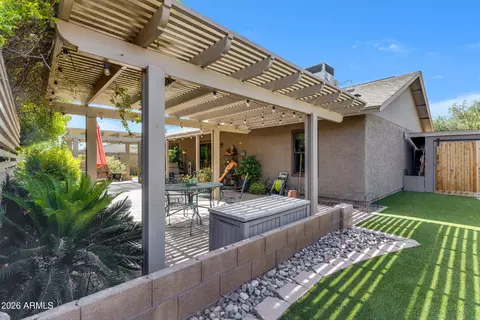 Exterior - 4211 E Ahwatukee Dr, Phoenix, AZ 85044 photo 3 of 9