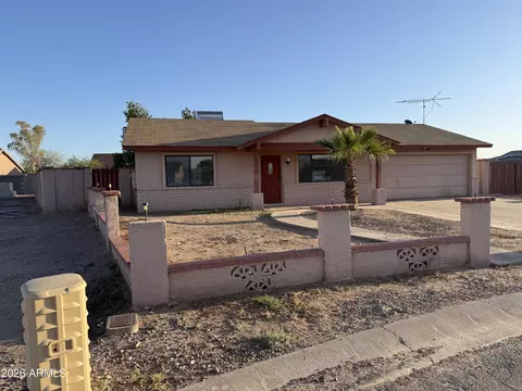 9957 W Pacifico Dr, Arizona City, AZ 85123