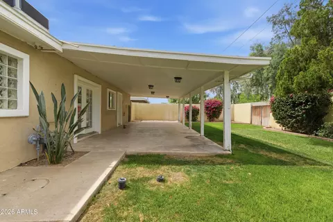 Exterior - 1924 E Coolidge St, Phoenix, AZ 85016 photo 2 of 8