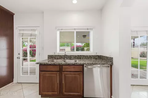 Kitchen - 1924 E Coolidge St, Phoenix, AZ 85016 photo 2 of 5