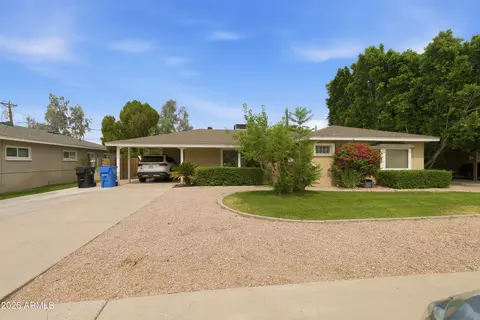 Exterior - 1924 E Coolidge St, Phoenix, AZ 85016 photo 6 of 8
