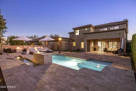 Exterior - 3950 E Patrick Ln, Phoenix, AZ 85050 photo 3 of 12