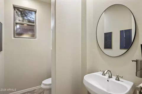 Bath - 3950 E Patrick Ln, Phoenix, AZ 85050 photo 1 of 7