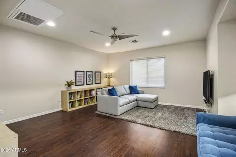 Living - 3950 E Patrick Ln, Phoenix, AZ 85050 photo 4 of 4