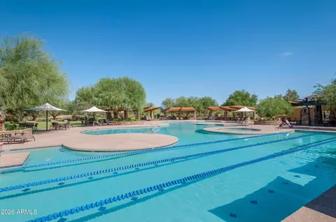 Exterior - 3950 E Patrick Ln, Phoenix, AZ 85050 photo 10 of 12
