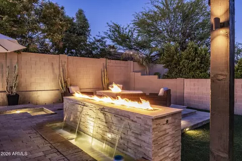 Exterior - 3950 E Patrick Ln, Phoenix, AZ 85050 photo 8 of 12